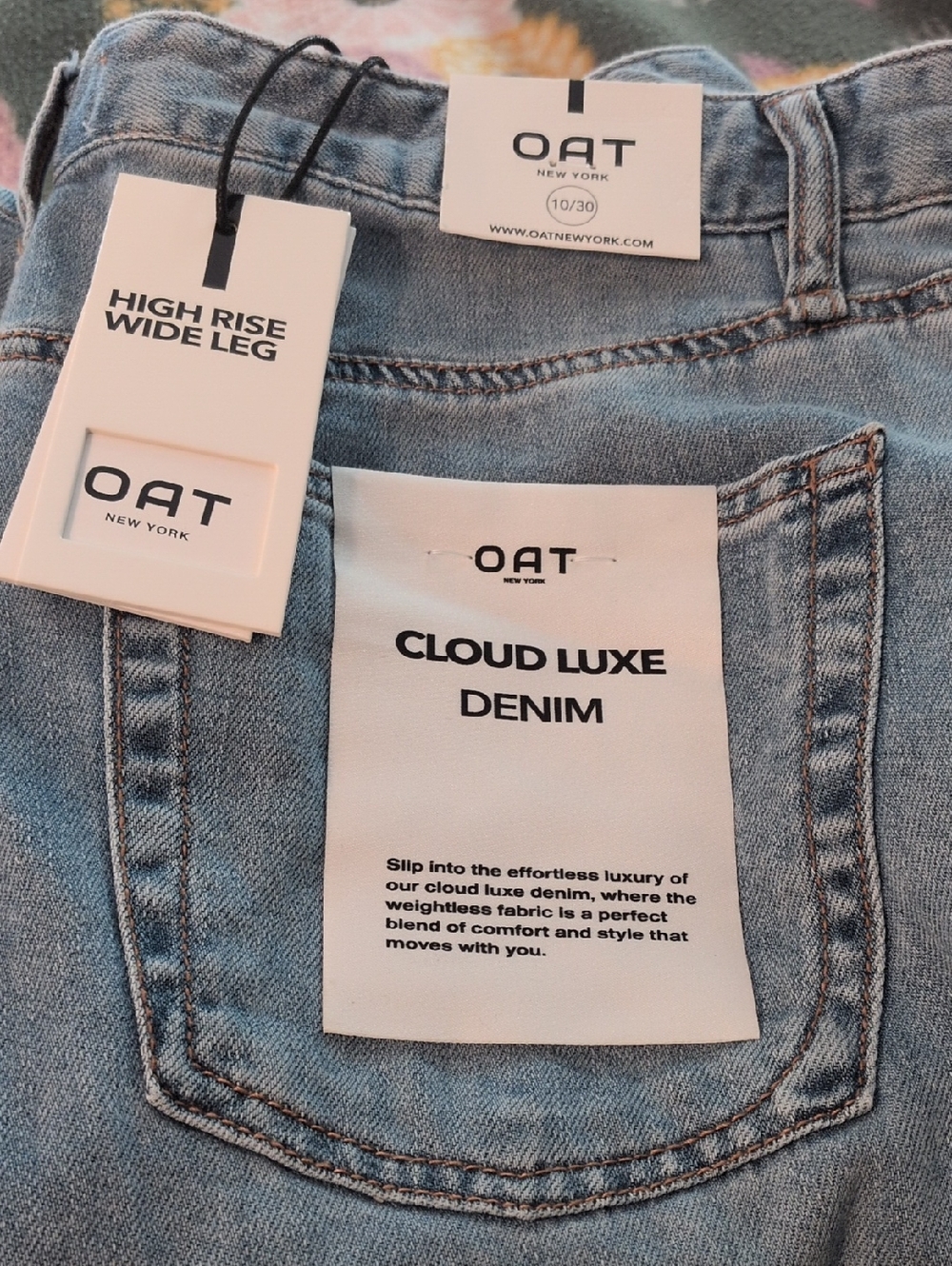 NWT Oat New York Cloud Luxe High Rise Wide Leg Jeans - Light Blue Wash Size 10